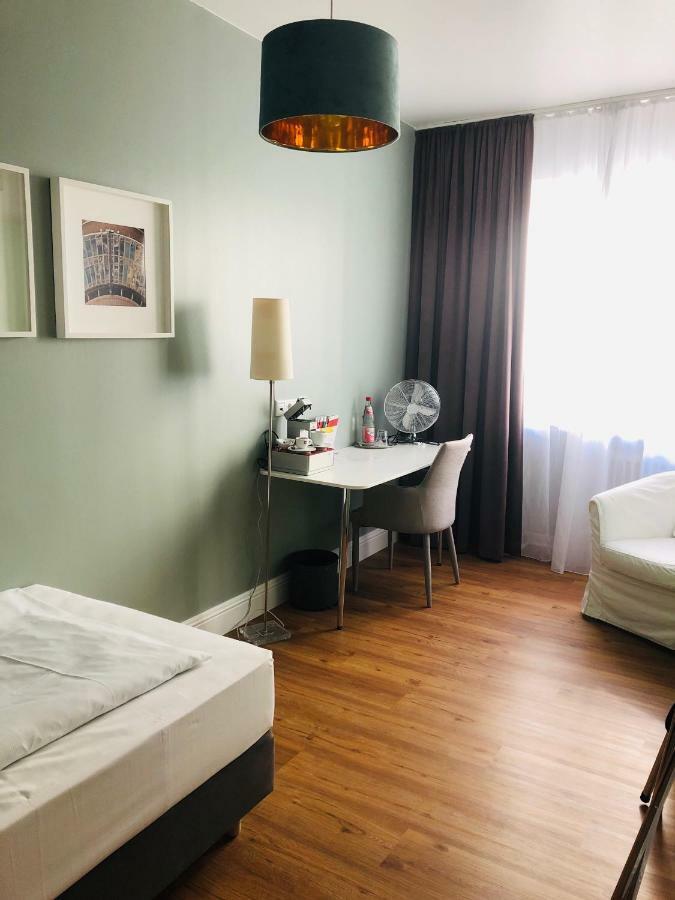 Max Self-check-in 3* Düsseldorf