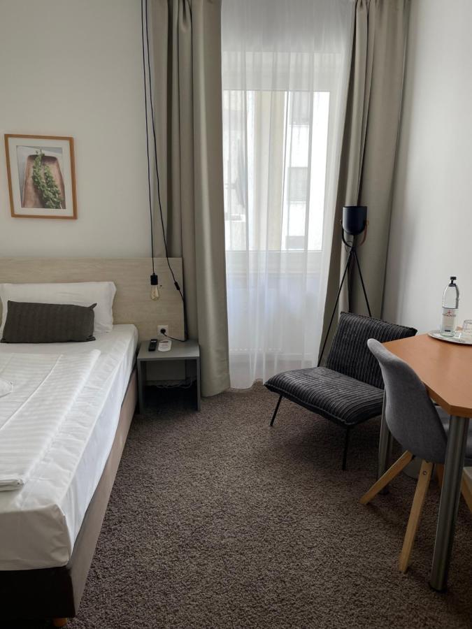 Hotel Max Self-check-in Düsseldorf